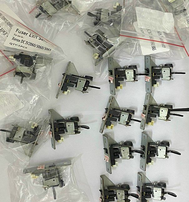 cụm exit sensor máy in xerox iv3065